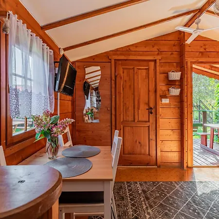 Lodge Letniskowe Wiktoria *