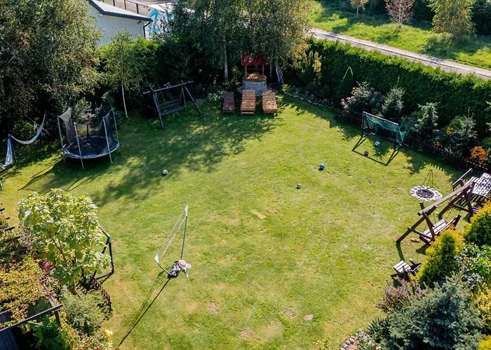 ロッジ Letniskowe Wiktoria